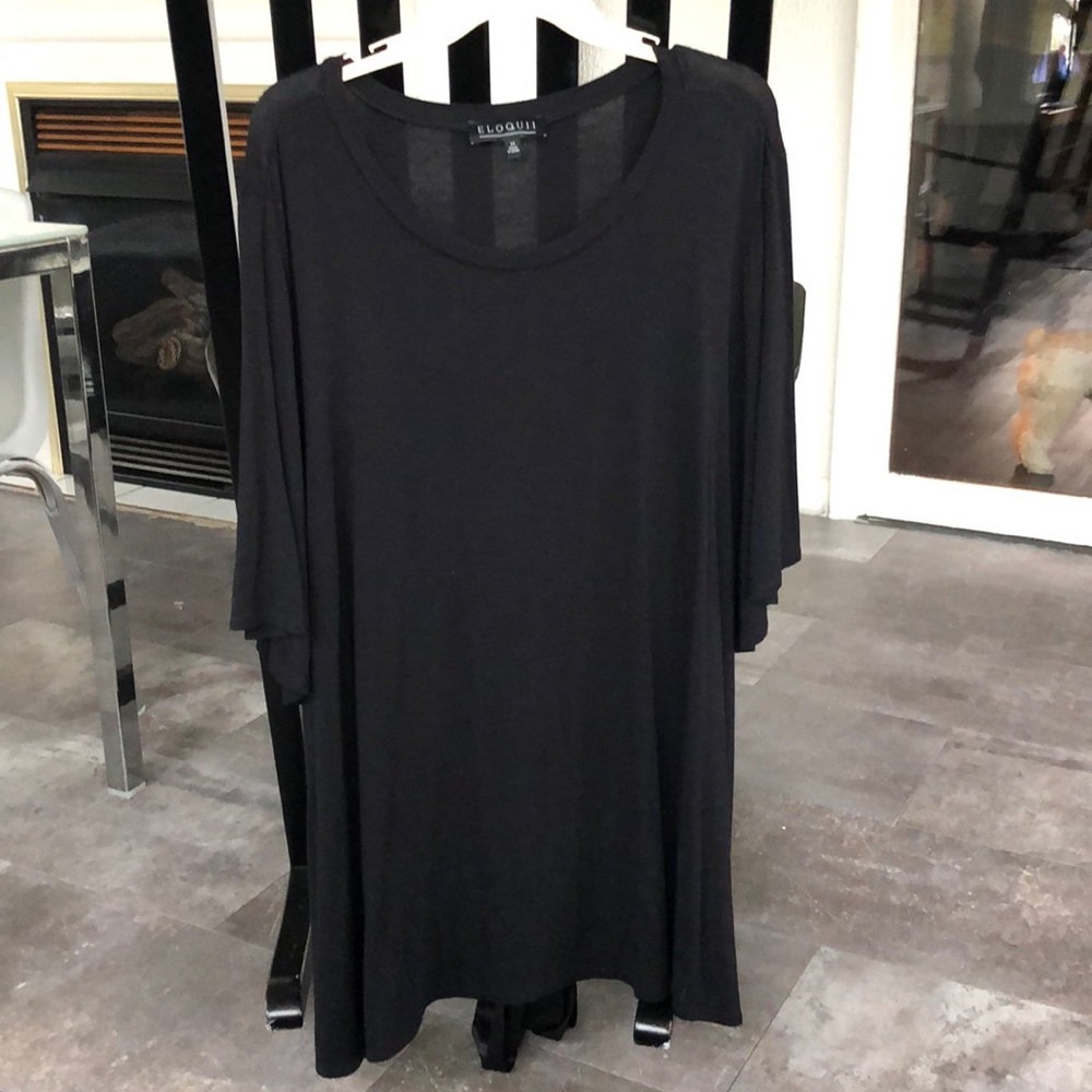 Women’s plus size black blouse